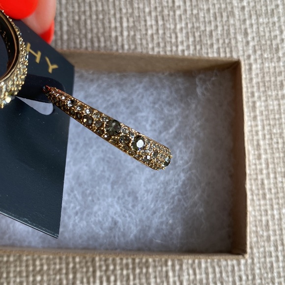 GIVRNCHY EARRING - Picture 2 of 3